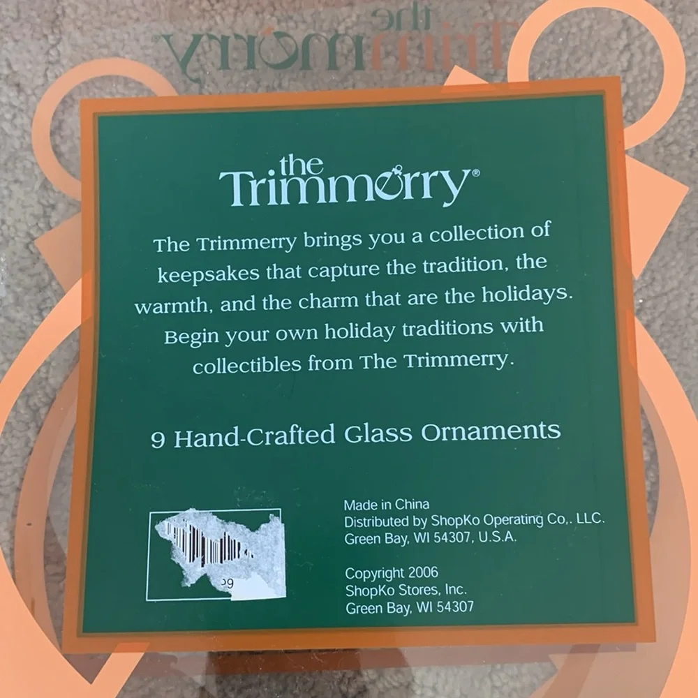 🍂 Set of 9 Blown Glass Leaf Christmas Ornaments 🍁 - Picture 6 of 7